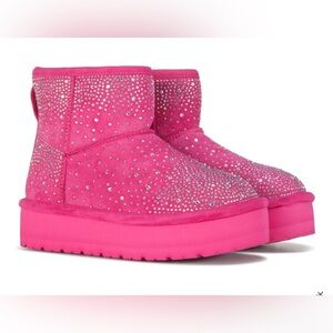 NEW Kids' Mease Platform Boot Little/Big Kid
Madden Girl. Size 4